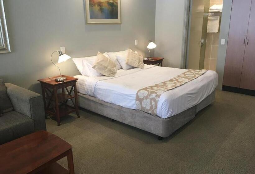 带大床的标准工作室, Shangri La Gardens