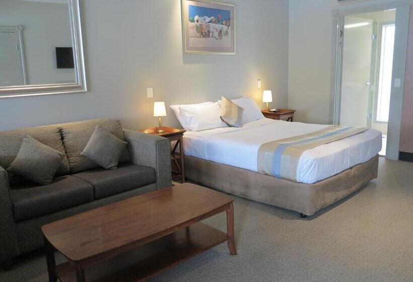 标准工作室, Shangri La Gardens