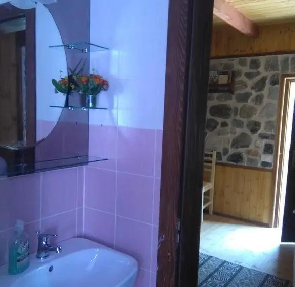 Chambre Familiale, Guest House Flodisa