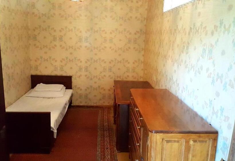 اتاق استاندارد یک نفره, Guest House Salome