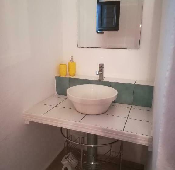 غرفة قياسية, Olive Branch El Chorro