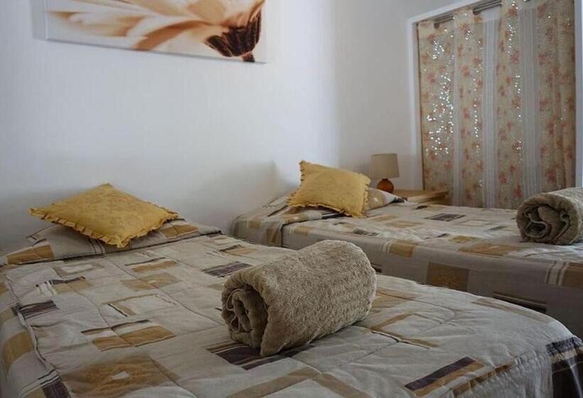 غرفة قياسية, Olive Branch El Chorro