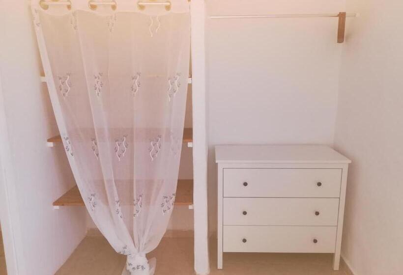 شقة غرفة واحدة, Olive Branch El Chorro