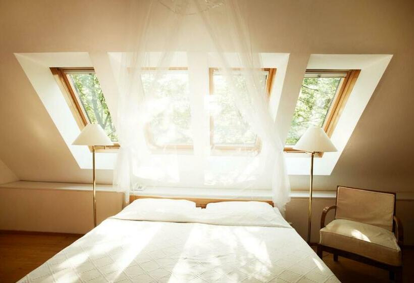 标准间, Alter Winzerkeller