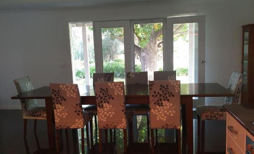 带4个卧室的别墅, Dixiglen Farm