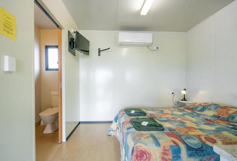 חדר אקונומי, Capella Hotel Motel