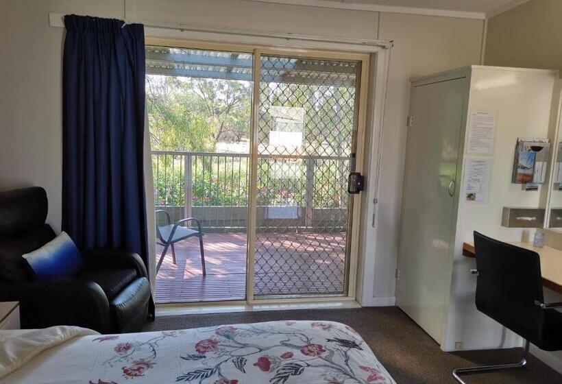 스탠다드 발코니 룸, Donald Riverside Motel