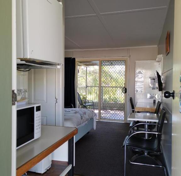 스탠다드 발코니 룸, Donald Riverside Motel