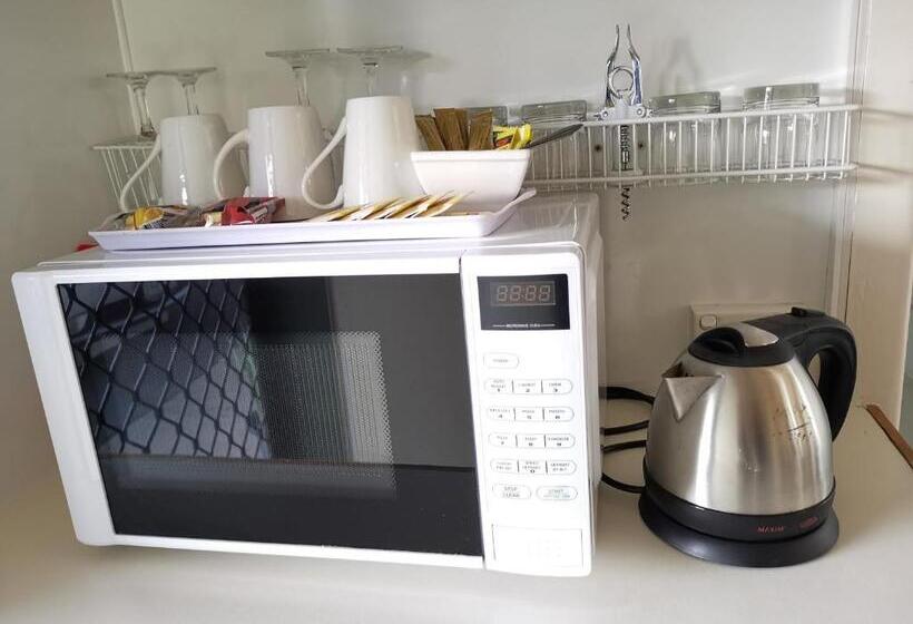 חדר סטנדרט עם טרסה, Donald Riverside Motel