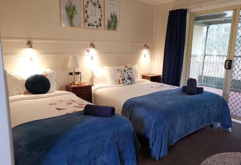 스탠다드 테라스 룸, Donald Riverside Motel