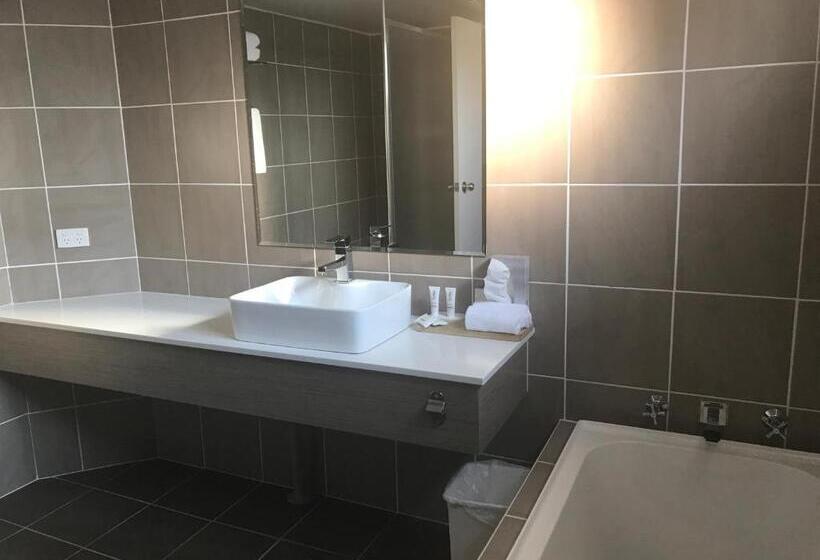 חדר דלוקס עם מרפסת, Acacia Motor Lodge