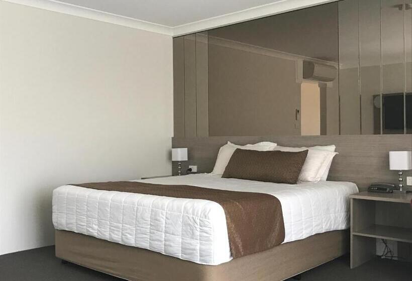 חדר דחוקס עם מיטת קינג, Acacia Motor Lodge