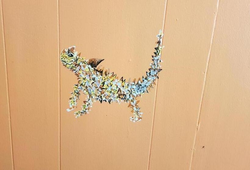 חדר בסיסי חדר אמבטיה משותף, Alice's Secret Travellers Inn