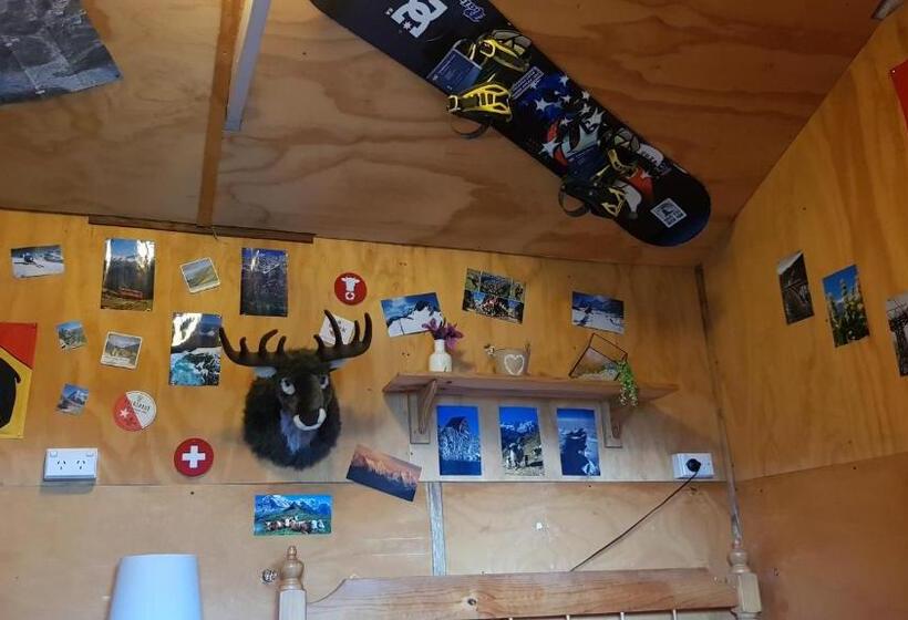 חדר סטנדרט עם טרסה, Alice's Secret Travellers Inn