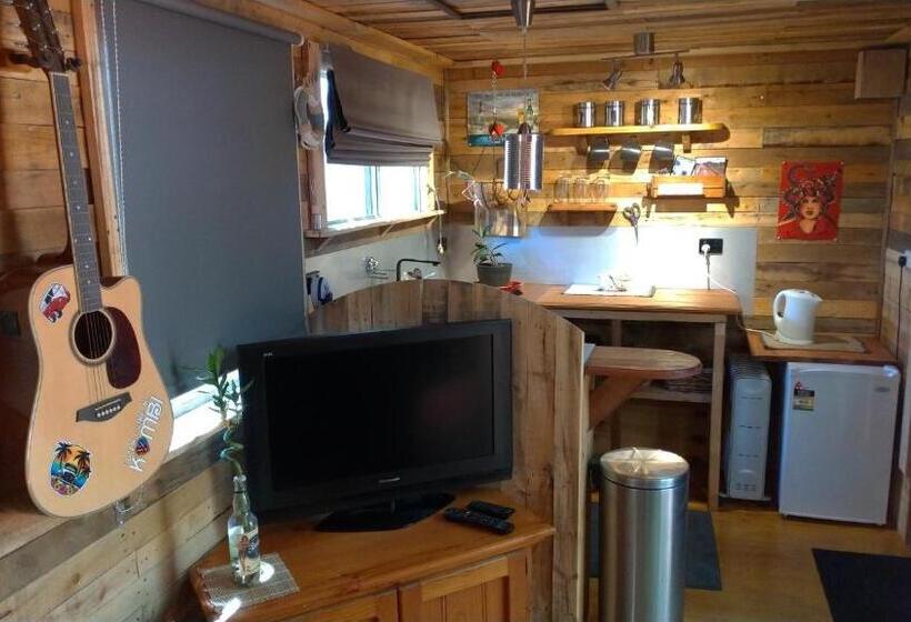 חדר סטנדרט פנימי, Alice's Secret Travellers Inn