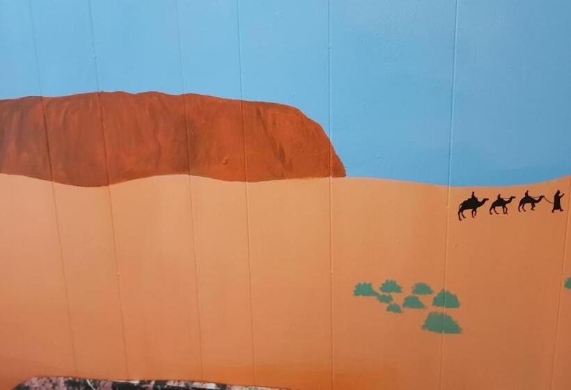 חדר בסיסי חדר אמבטיה משותף, Alice's Secret Travellers Inn