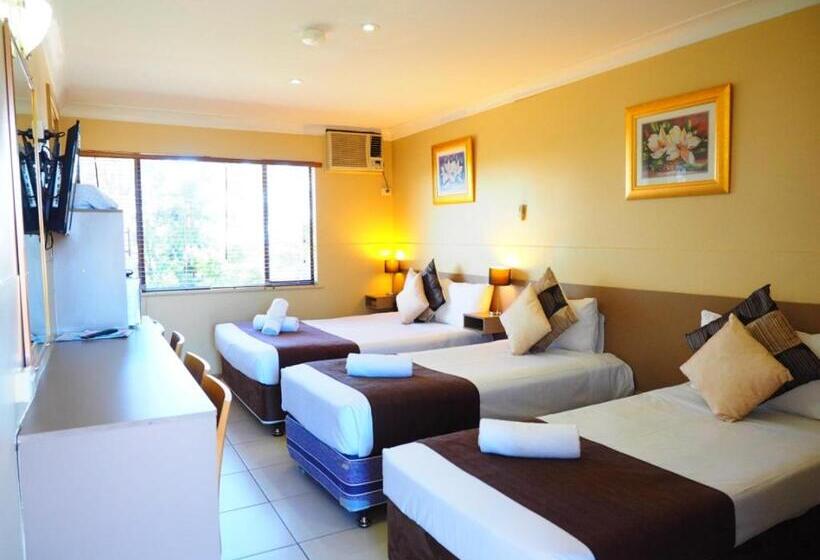 חדר סטנדרט לארבעה, Bella Vista Motel