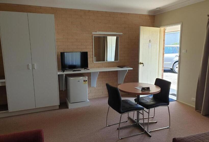 סוויטה עם ג'קוזי, Blayney Central Motel