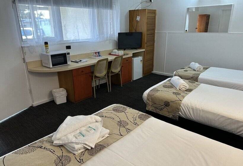 ファミリールーム, Charlton Motel