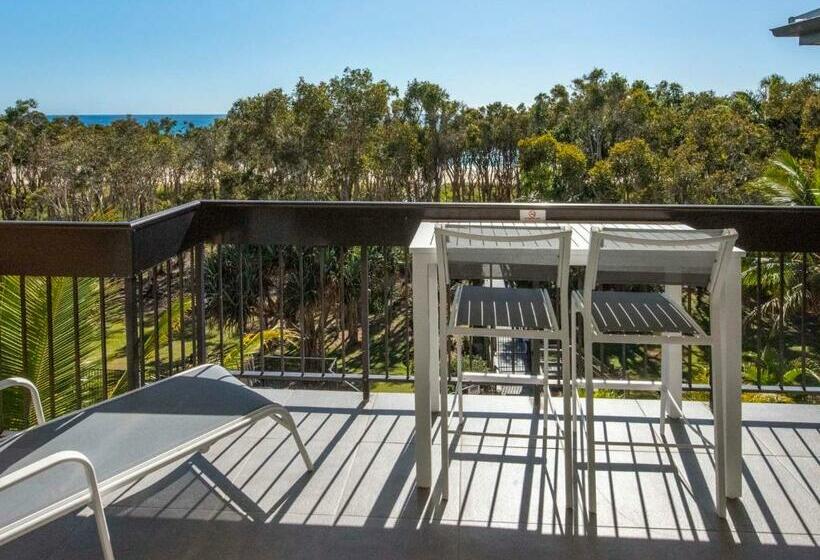 스탠다드 스튜디오, Anchorage On Straddie