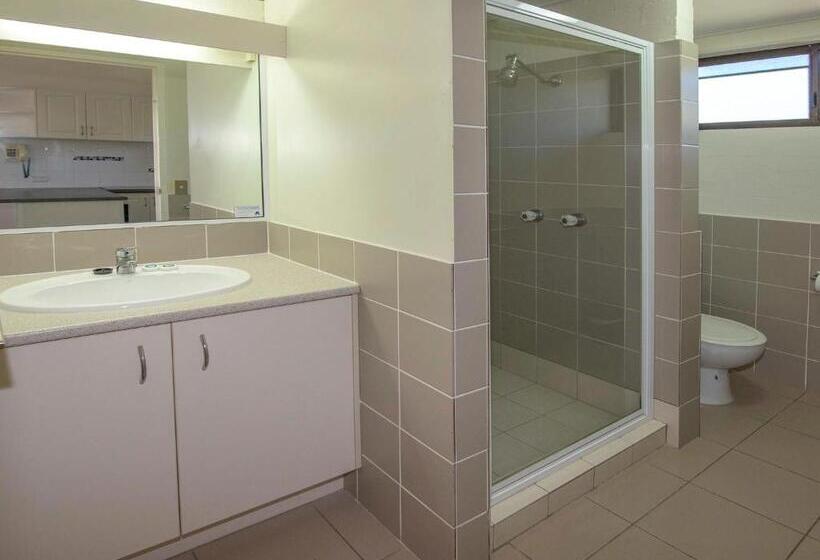 스탠다드 스튜디오, Anchorage On Straddie