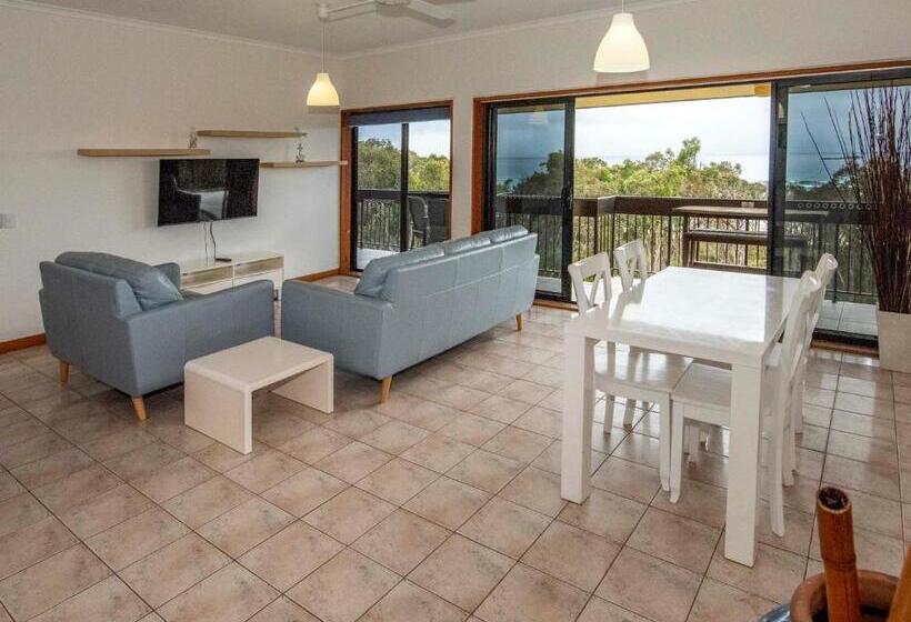 침실 2개 아파트, Anchorage On Straddie