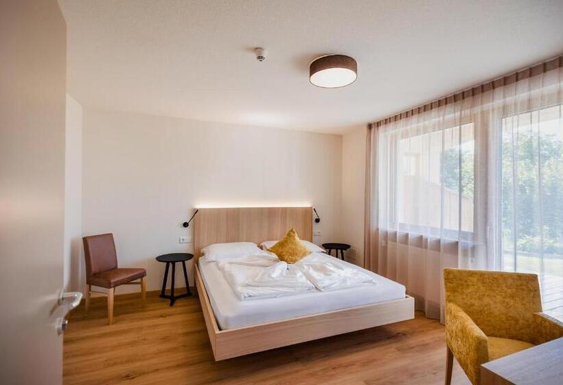 带1个卧室的带阳台的公寓, Margun   Apartments & Panoramarooms