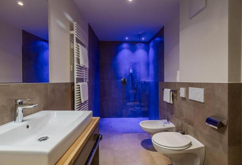 带1个卧室的带阳台的公寓, Margun   Apartments & Panoramarooms