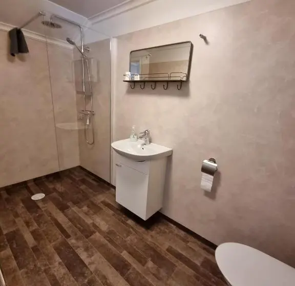 Chambre Quadruple Standard, Strandås B&b