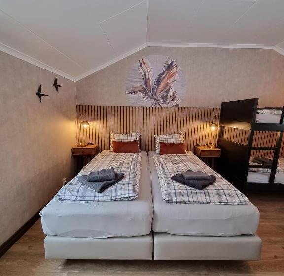 Четырехместный Номер Стандарт, Strandås B&b