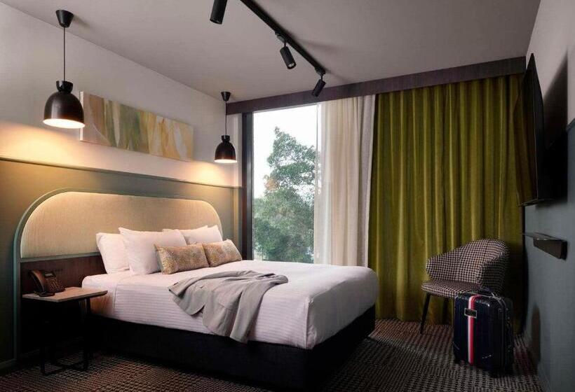 חדר סטודיו סטנדרד, The Brook By Nightcap Plus