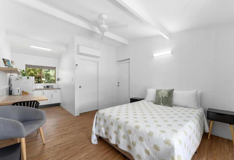 패밀리 룸, Kinka Palms Motel