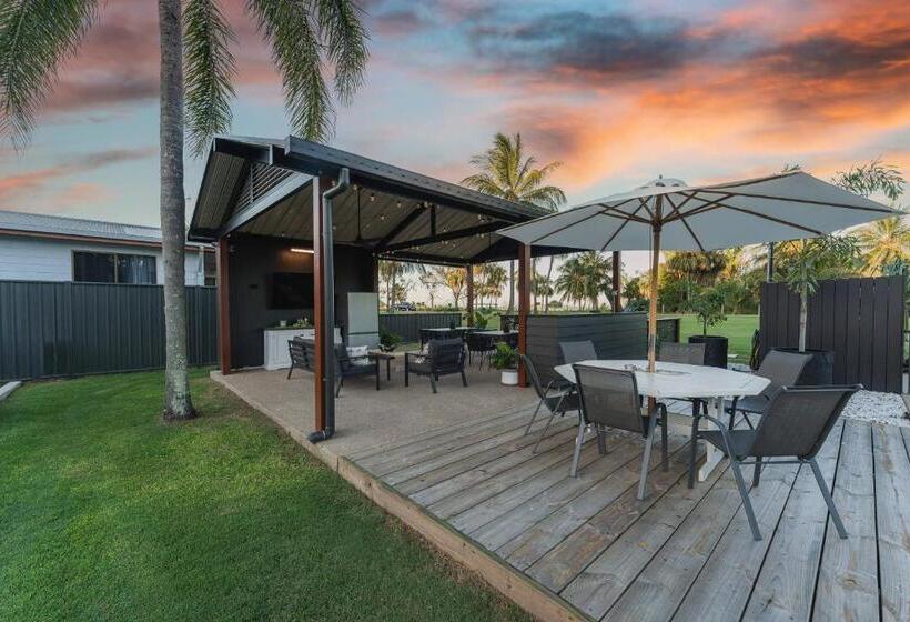 패밀리 룸, Kinka Palms Motel