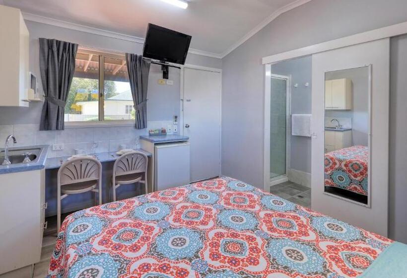 اتاق استاندارد, 22 On Bowen