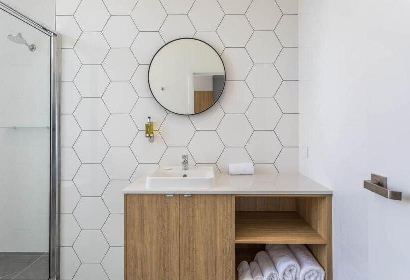 StandaardKamer, Civic Apartments