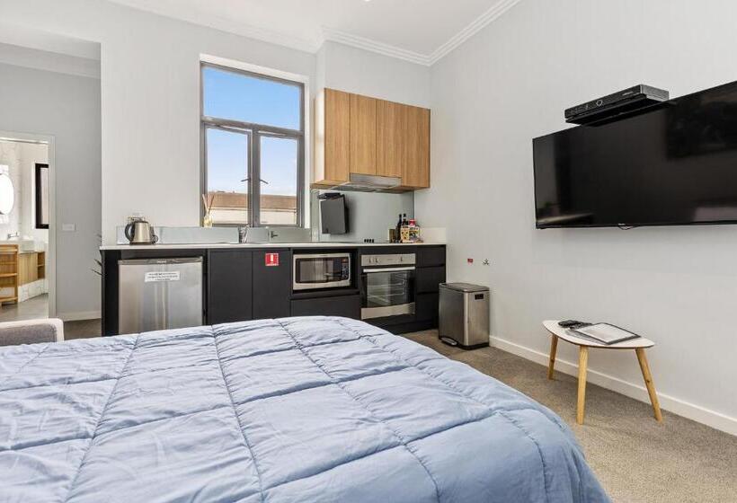 Deluxe Suite met Kingsize Bed, Civic Apartments