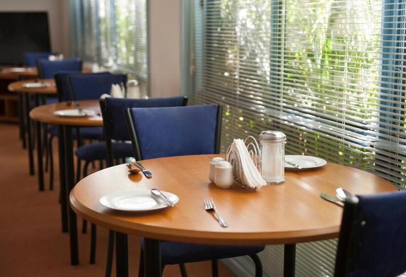 豪华房间, Motel On A Beckett