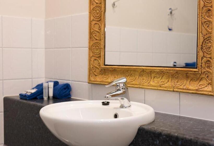 豪华房间, Motel On A Beckett