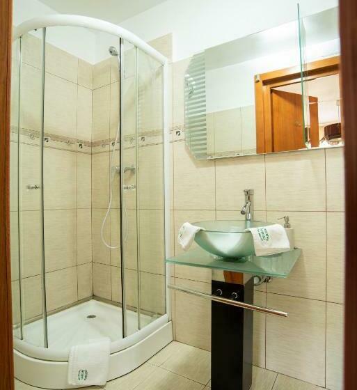 חדר סטנדרט, Csillag Panzio