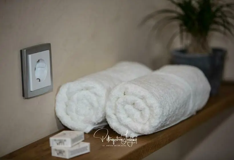 اتاق استاندارد, Piltriquitron Lodging