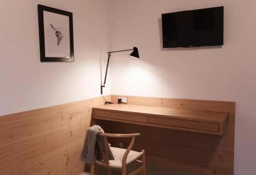 اتاق عادی, Piltriquitron Lodging