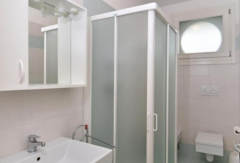 Apartamento 1 Quarto Rés-do-chão, Residence Gianka   Agenzia Cocal