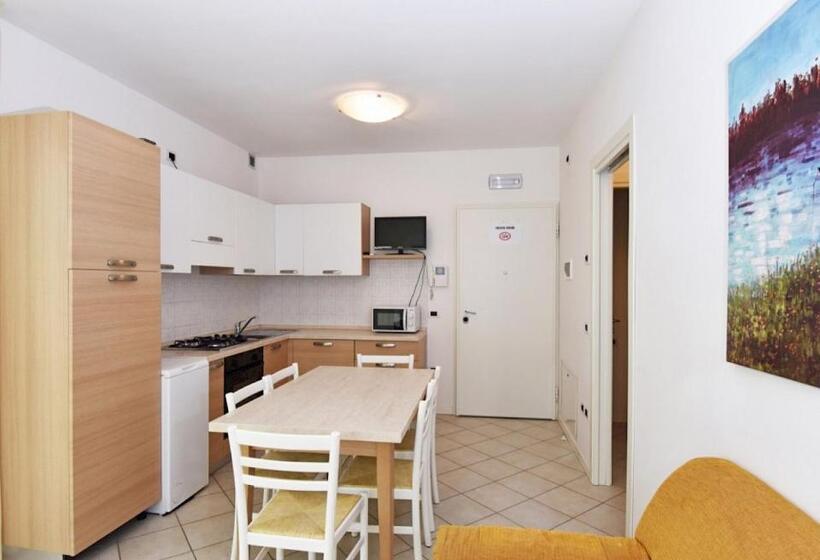 Apartamento 1 Quarto Rés-do-chão, Residence Gianka   Agenzia Cocal