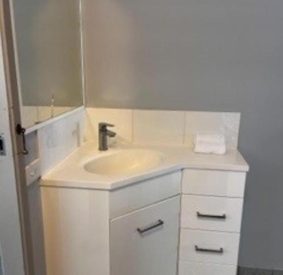 1 Bedroom Apartment Lake View, Big4 Noosa North Shore