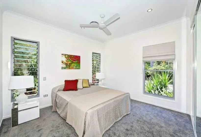 ２ベッドルームハウス, Woodgate Beach Houses