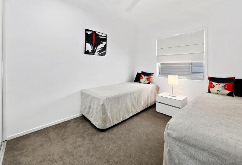 Дом 2 Спальни, Woodgate Beach Houses