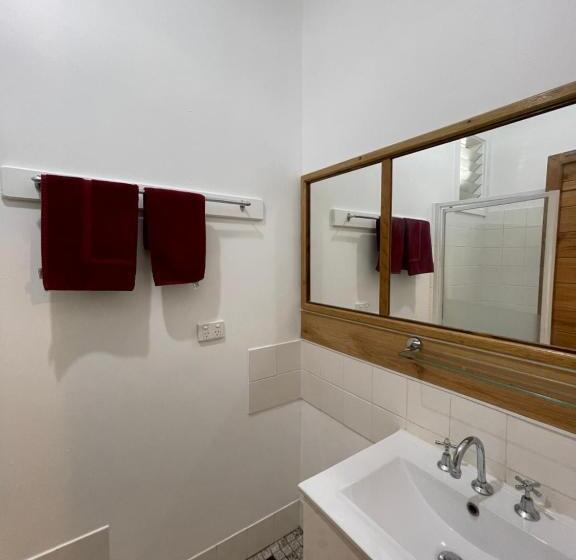 Quarto Economy, Tamworth Lodge Motel