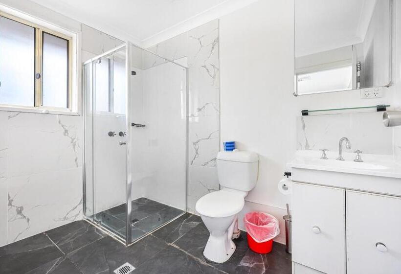 آپارتمان لوکس 2 خوابه, Tamworth Lodge Motel