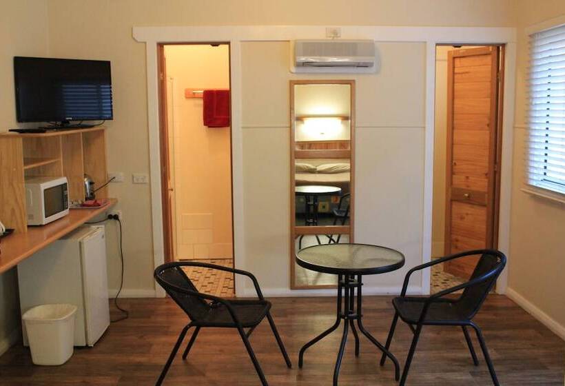 Quarto Economy, Tamworth Lodge Motel