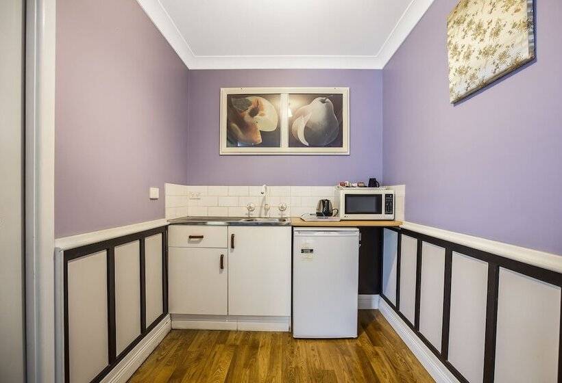 اتاق لوکس یک تخته, Tamworth Lodge Motel